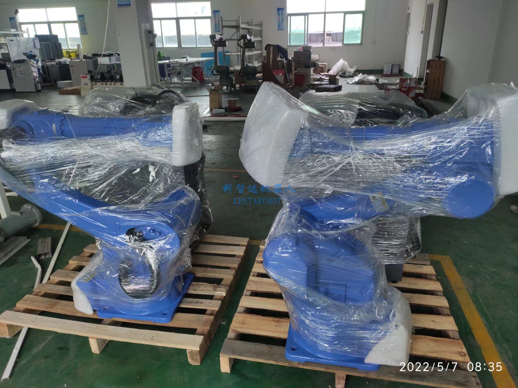 三臺噴涂機器人出貨福建(圖2) 三臺噴涂機器人出貨福建(圖2)